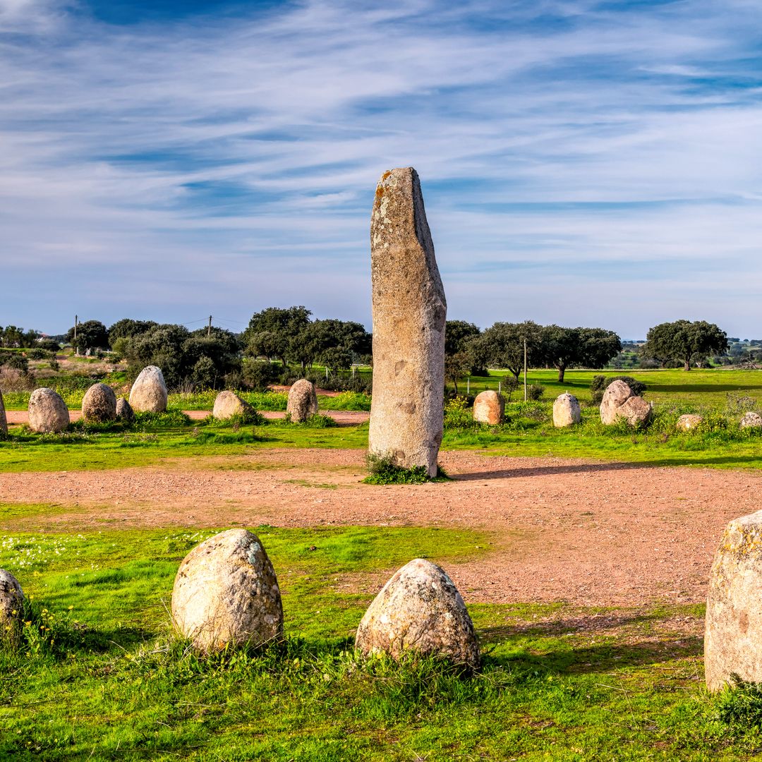 Monumento megalítico, crómlech de Xerez, Alentejo, Monsaraz, Portugal