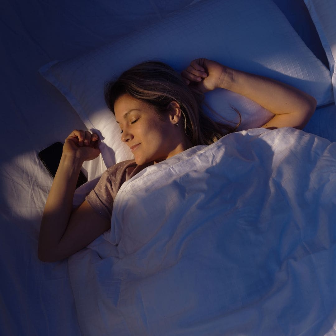 Transforma tu dormitorio en un oasis para el sueño con estos trucos y productos