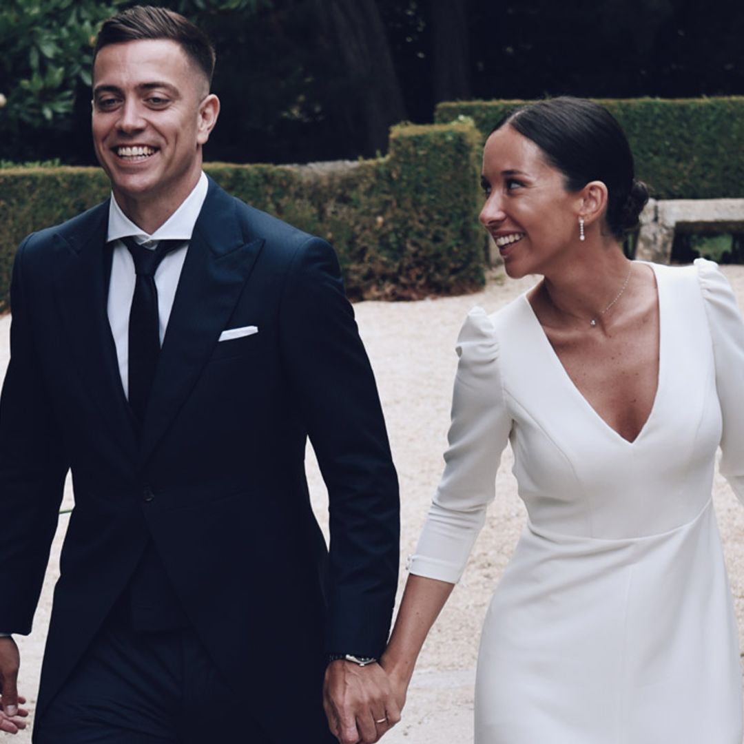 Un vestido sencillo y desmontable para Inés, la novia que se casó en un pazo de Galicia