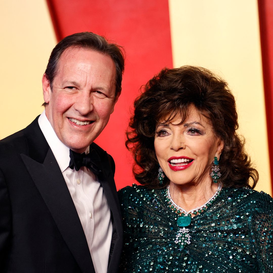 Joan Collins roza los 94 años preparando sus bodas de plata tras cuatro divorcios: “Decían que no duraríamos”