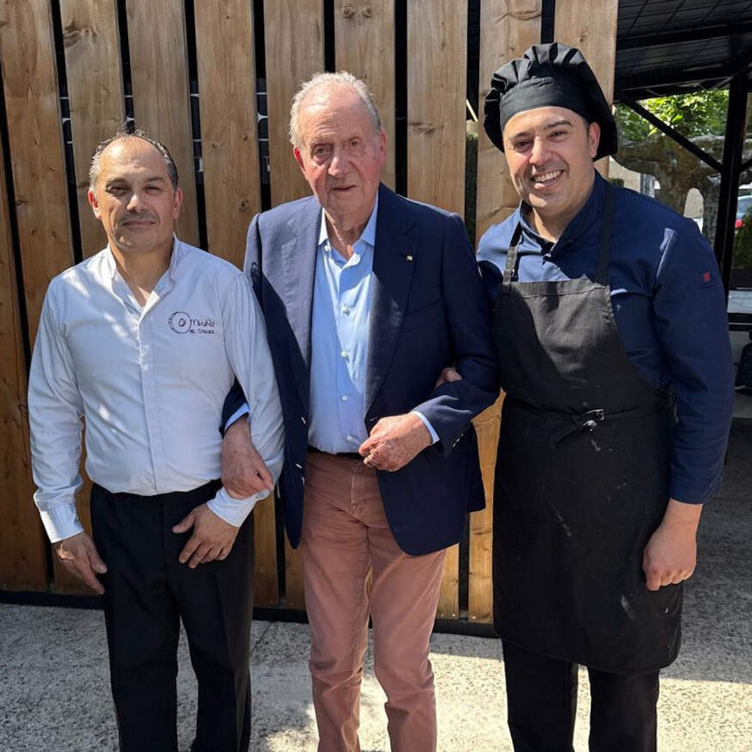 Empanada de chocos, mero a la brasa y filloas: el menú del rey Juan Carlos en su plan secreto tras llegar a Sanxenxo