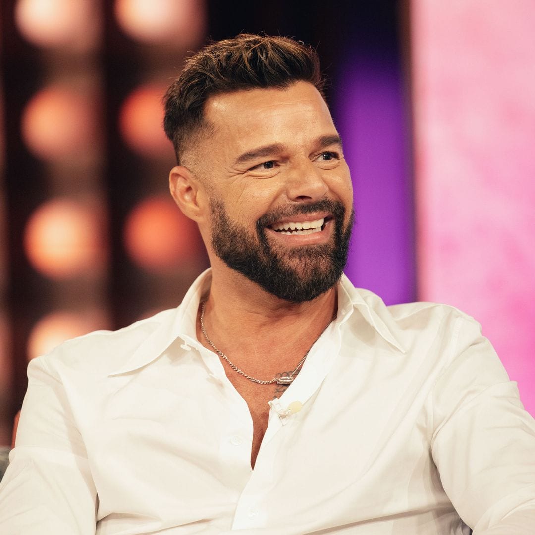 Ricky Martin despide el 2025 desde Los Alpes franceses con sus hijos