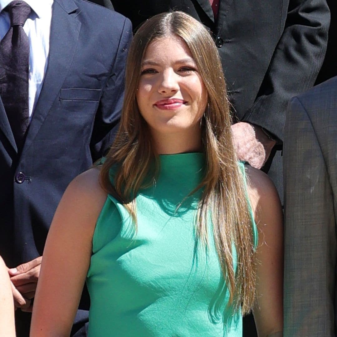 Los 3 secretos que esconde el look de Sofía: prestado, asequible y de un color con significado