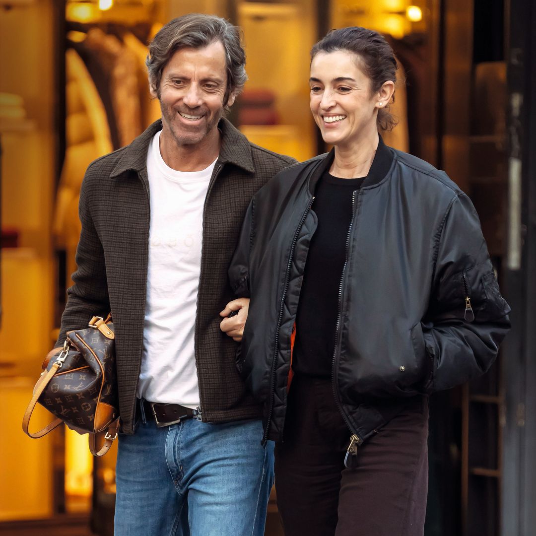 Blanca Romero y Quique Sánchez-Flores: las románticas imágenes de la pareja de moda, cuando nadie les ve