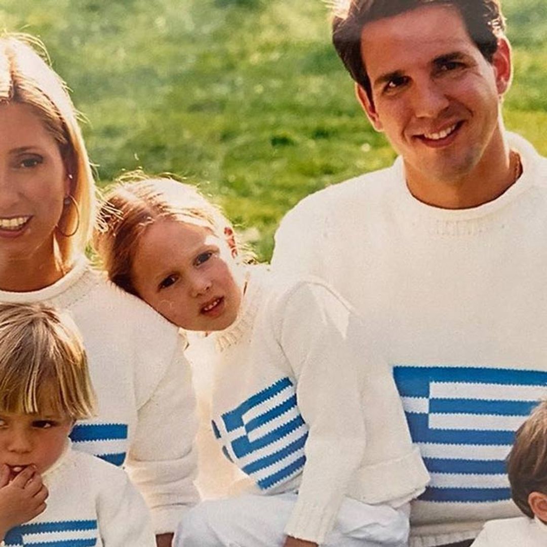 Marie Chantal y sus hijos rescatan el álbum familiar más divertido para felicitar a Pablo de Grecia
