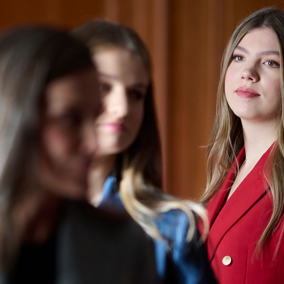 Silvia Manjavacas, psicóloga, sobre el papel de Sofía como hermana: "La infanta no compite, acompaña a la princesa Leonor y ese es su mayor valor emocional”