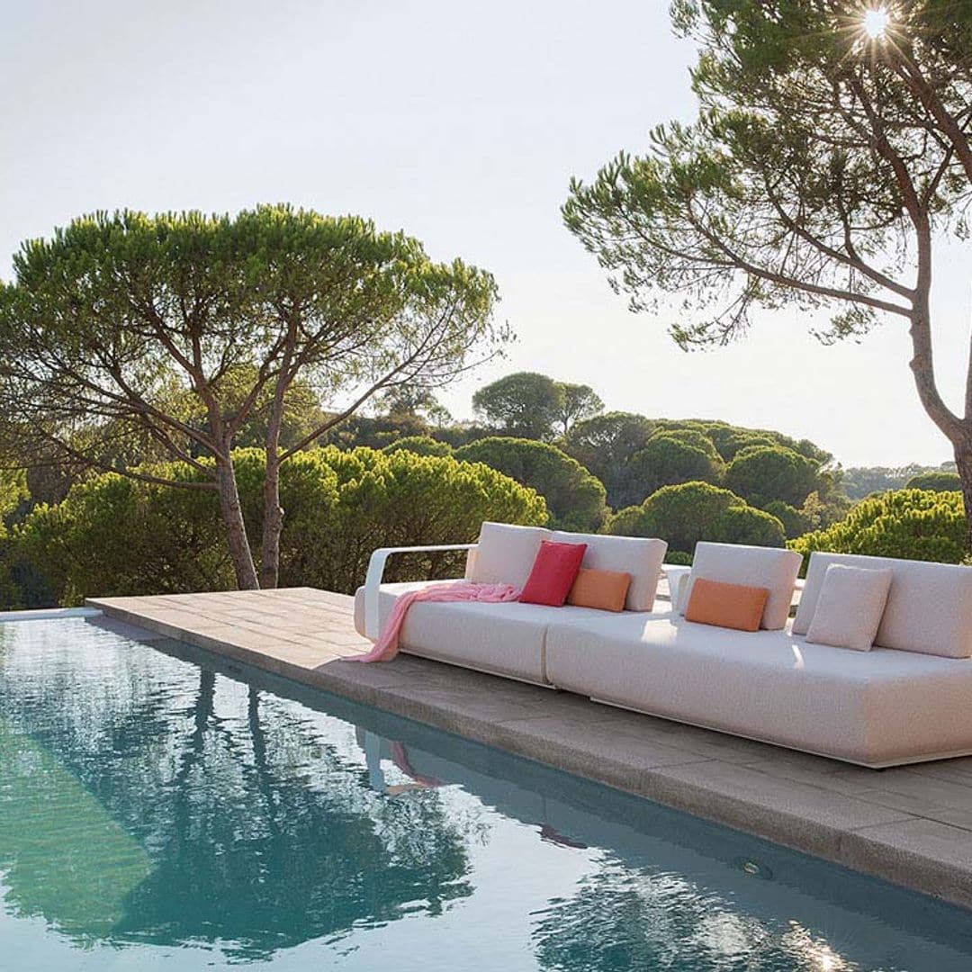 ¿Sabes cómo elegir el mejor sofá de exterior para el jardín o la terraza?