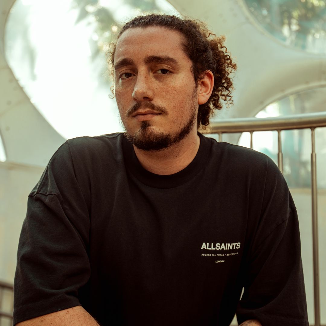 CONOSUR: una voz chilena que presenta su nuevo álbum llamado 'self-title'