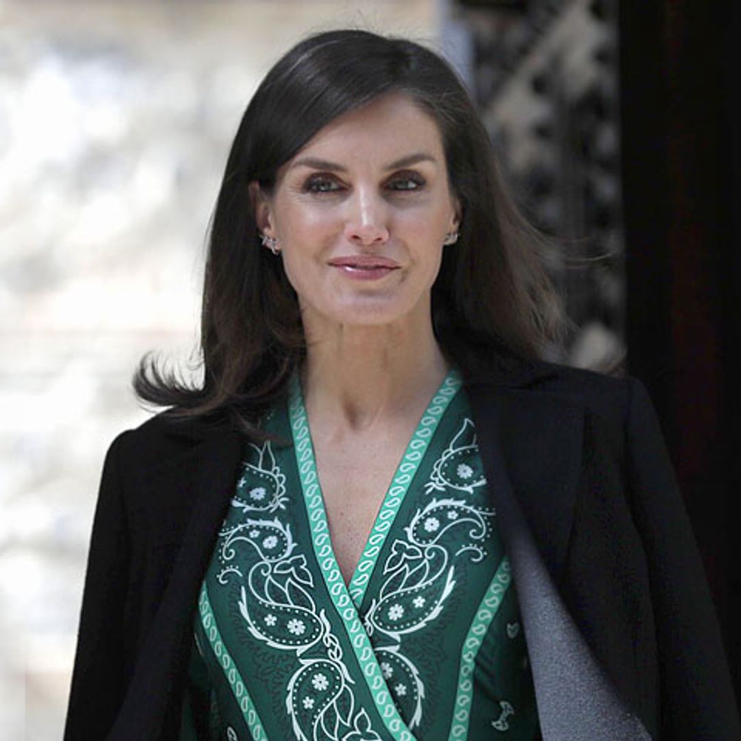 Por fin la Reina recupera la elección viral con la que impactó en 2018