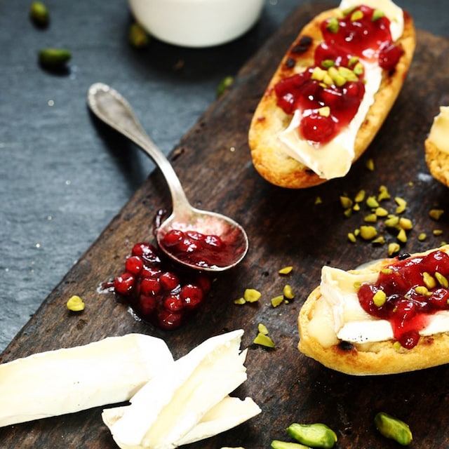 tostas camembert adob