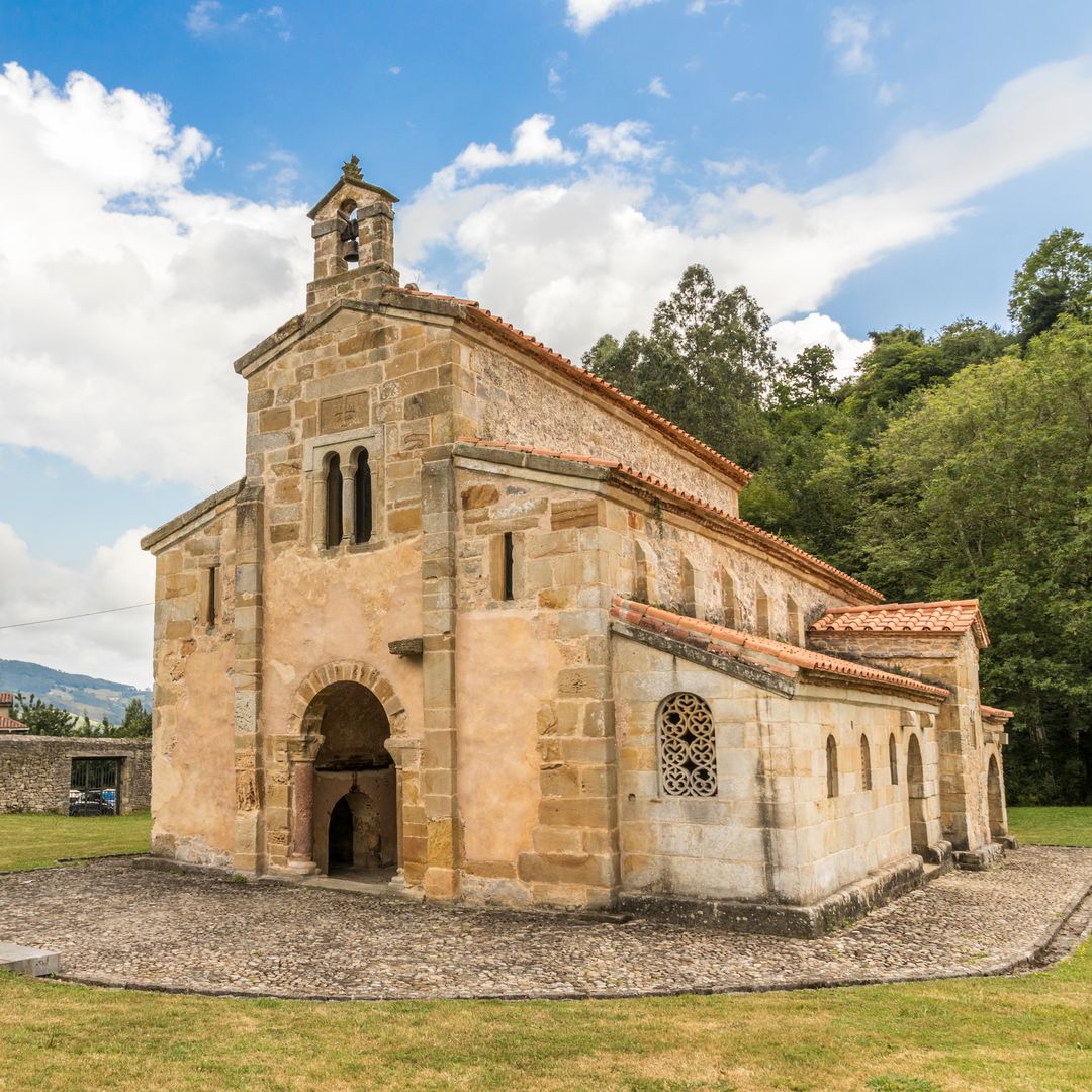 Villaviciosa, monasterio de San Salvador de Valdediós, Asturias
