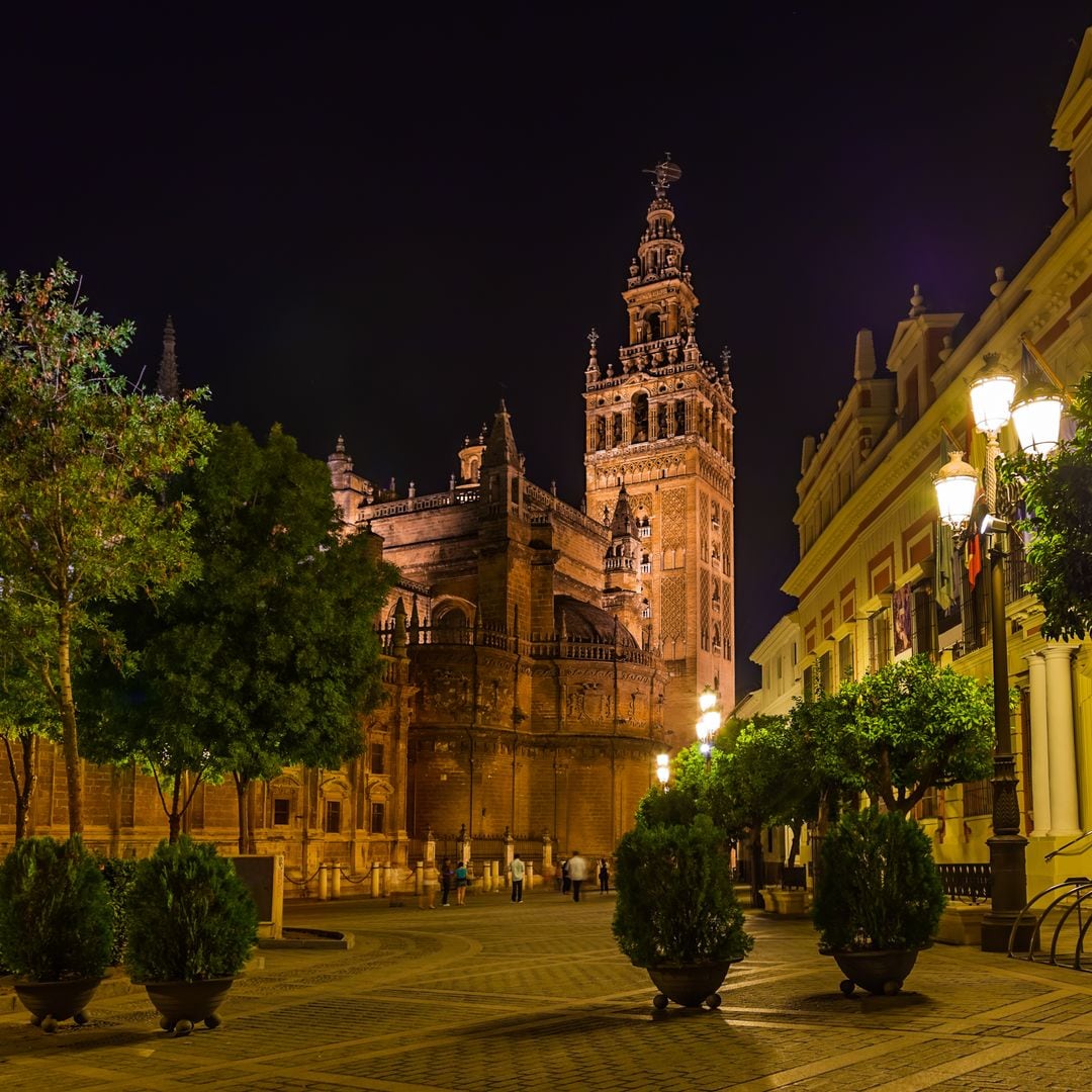 De Sevilla a Madrid: serenos y empujadores regresan para proteger calles y facilitar los viajes en Metro