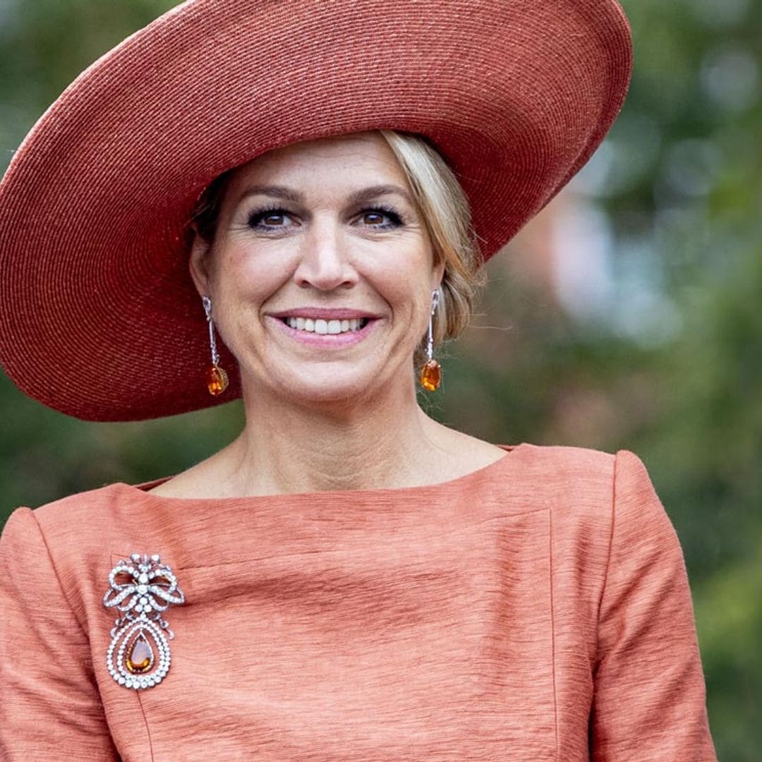 La reina Máxima recupera su falda de lentejuelas más internacional