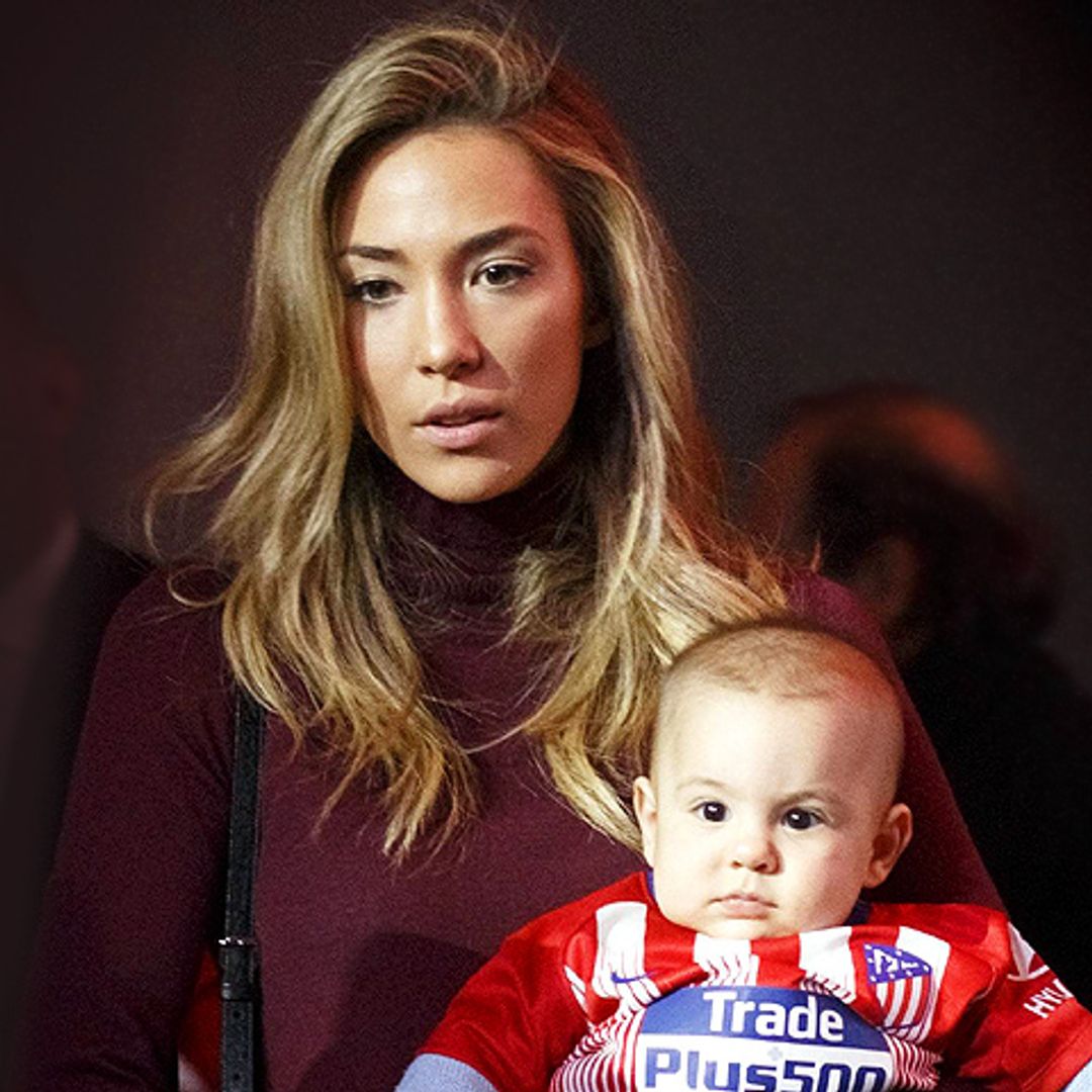 Alice Campello viste a sus pequeños de rojiblanco para apoyar a Álvaro Morata en su nueva etapa