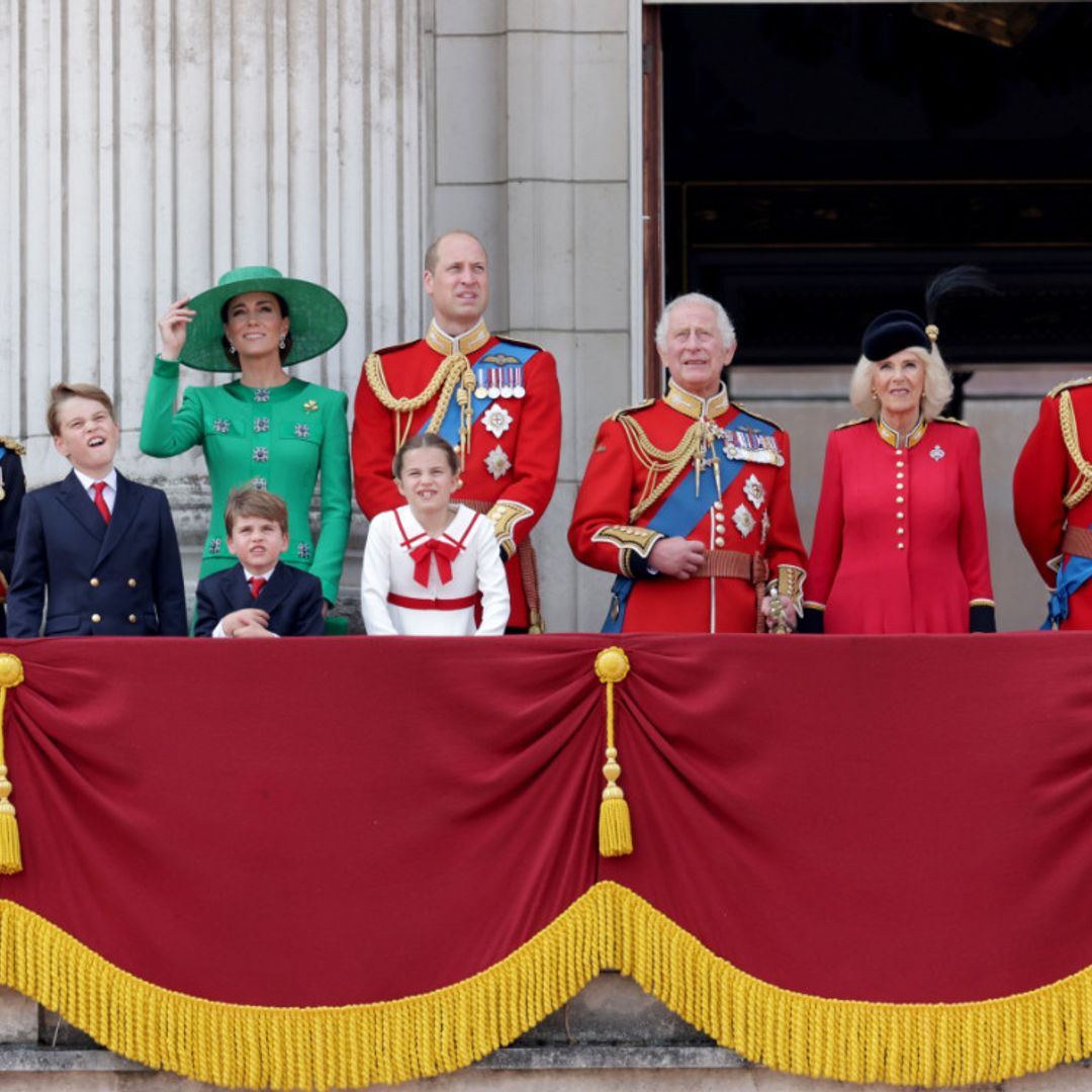 Carlos III debuta como Rey en el majestuoso Trooping the Colour arropado por los Windsor
