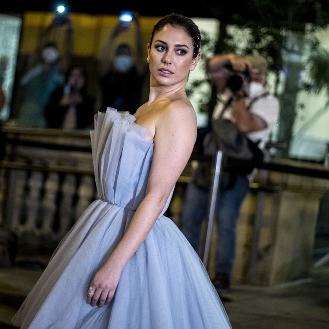 Vuelve la magia del cine con el vestidazo de Blanca Suárez en el Festival de San Sebastián