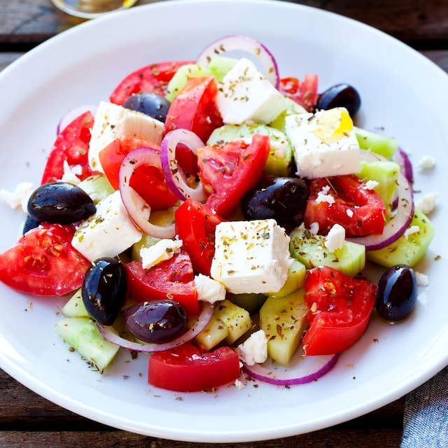Ensalada de tomate y queso feta
