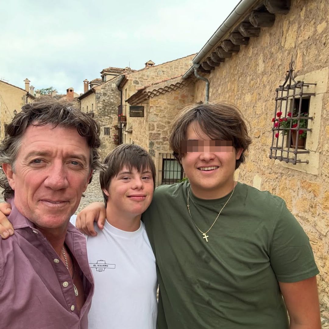 Colate Vallejo-Nágera se refugia en Pedraza junto a su hijo y su sobrino Roscón tras el juicio contra Paulina Rubio
