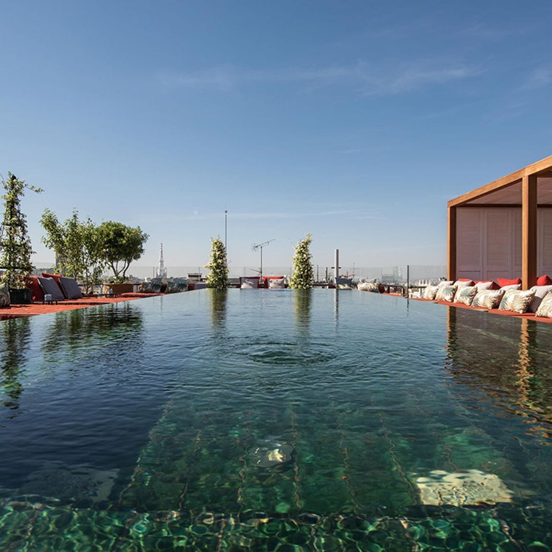 Azoteas con piscina, cócteles de autor y las mejores vistas para aliviar el calor