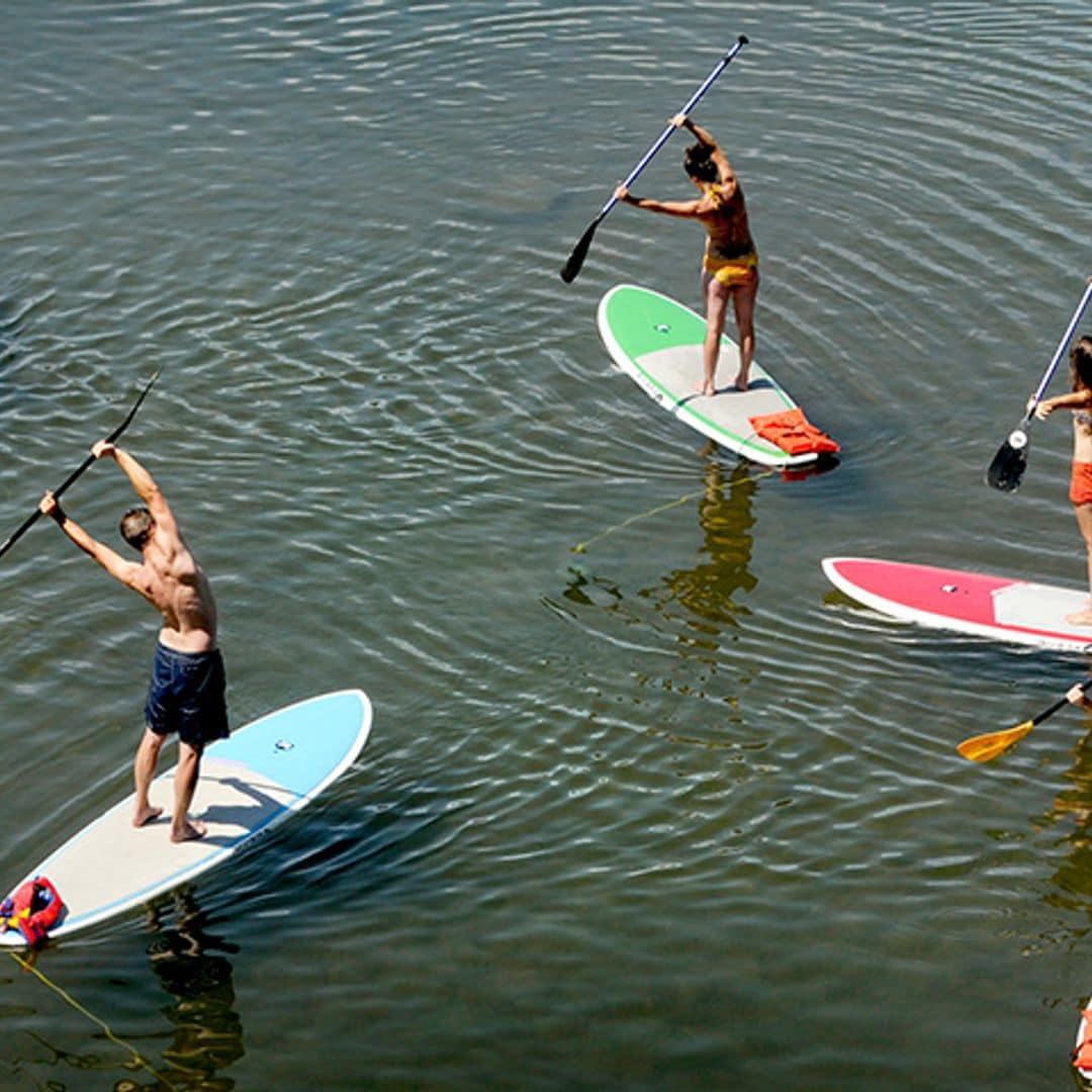 SUP Pilates: la nueva modalidad deportiva que se practica en el mar