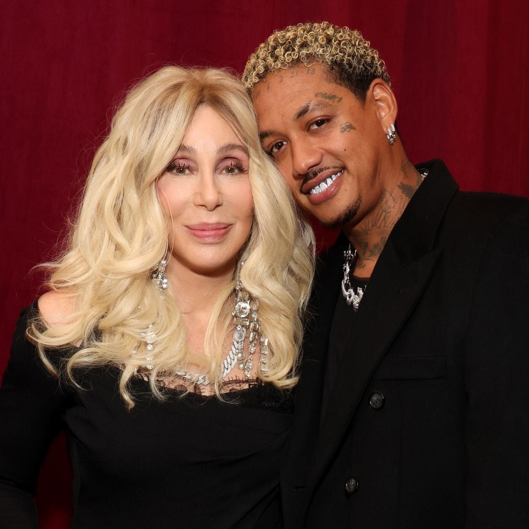 Aseguran que Cher planea boda para 2026 con su novio 40 años menor