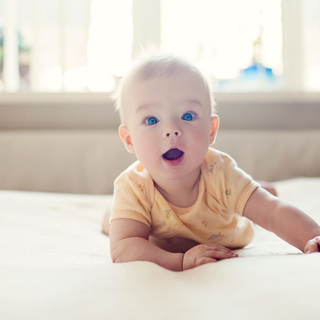 El nombre de niño que arrasa en Galicia: tiene cinco letras, origen bíblico y un significado muy especial