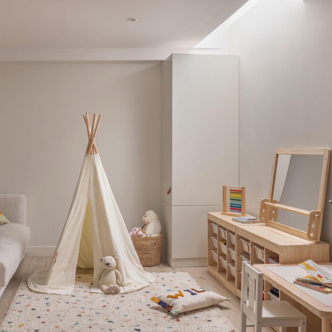 10 ideas ingeniosas para organizar los juguetes tras Reyes y ganar espacio en la habitación infantil