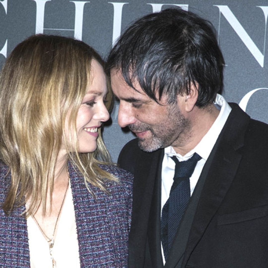 ¿Se ha comprometido Vanessa Paradis con Samuel Benchetrit?