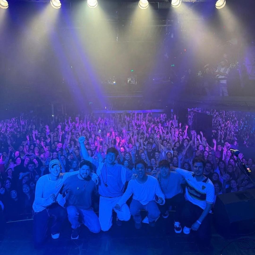 Iñigo Quintero en un  concierto 