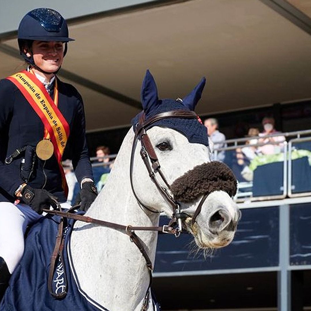 Luis Enrique, orgulloso de su hija Sira, la otra campeona de la familia