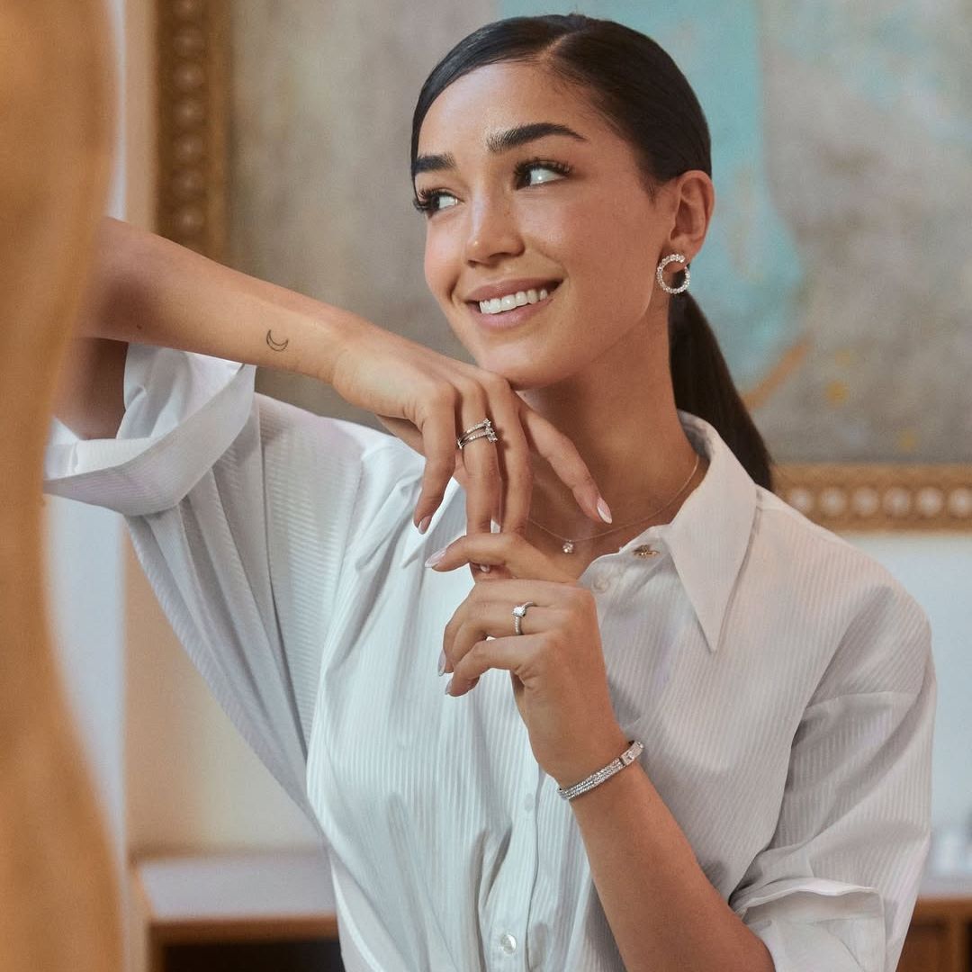 Adiós a la talla clásica: la forma oval es la nueva tendencia en los anillos de compromiso en 2026