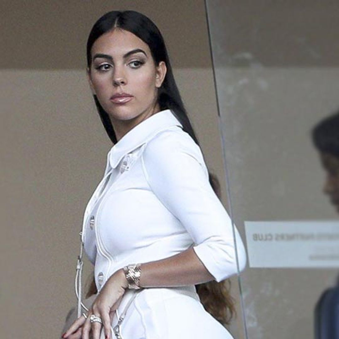 Georgina y su nuevo look con truco, un talismán para Cristiano