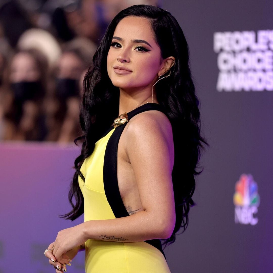 ¿Mensaje para Sebastian Lletget? Becky G canta: ‘Vamos a aceptar, tú por aquí, yo por allá’