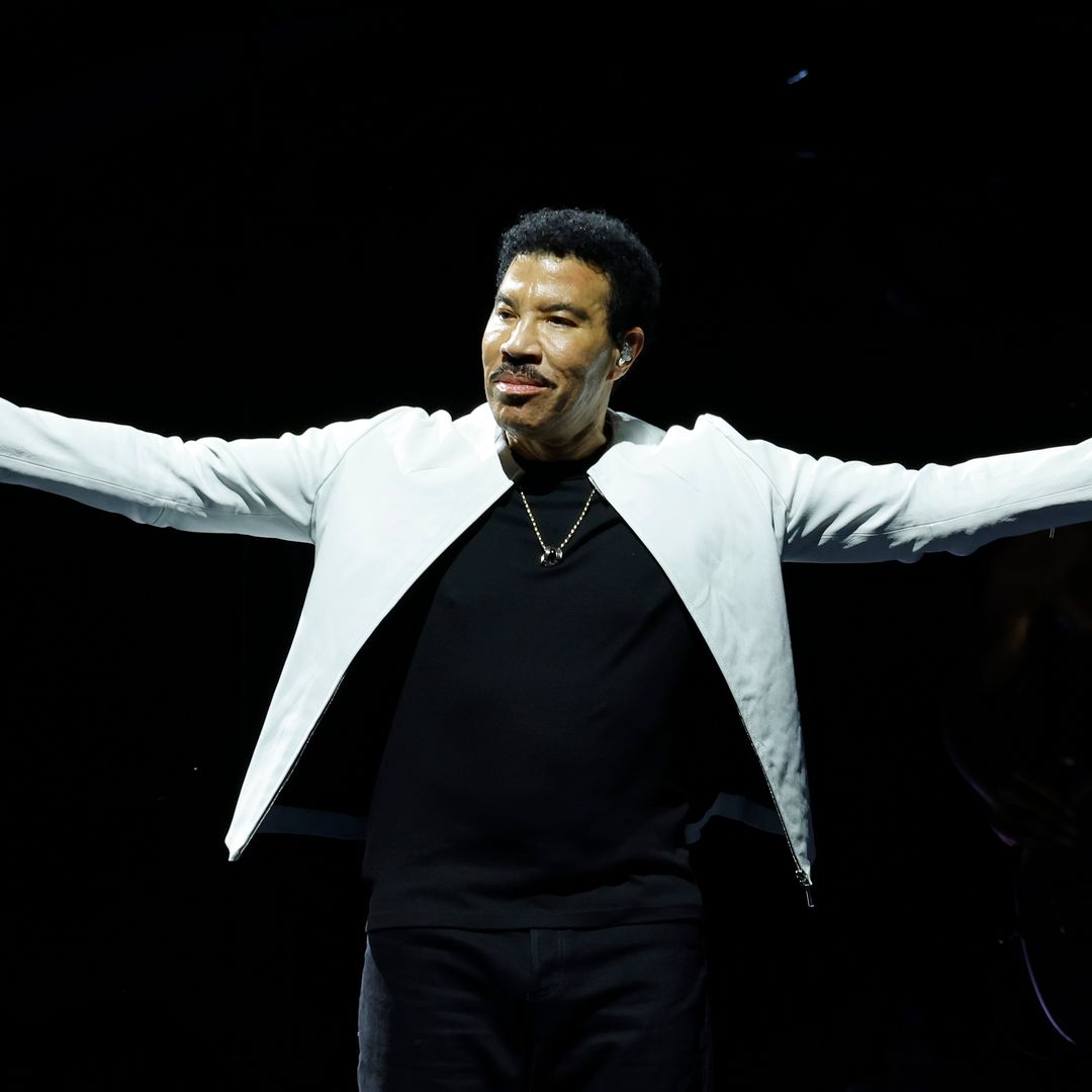 Preocupación por Lionel Richie, de 77 años: abandona el escenario en Minesotta por problemas de salud