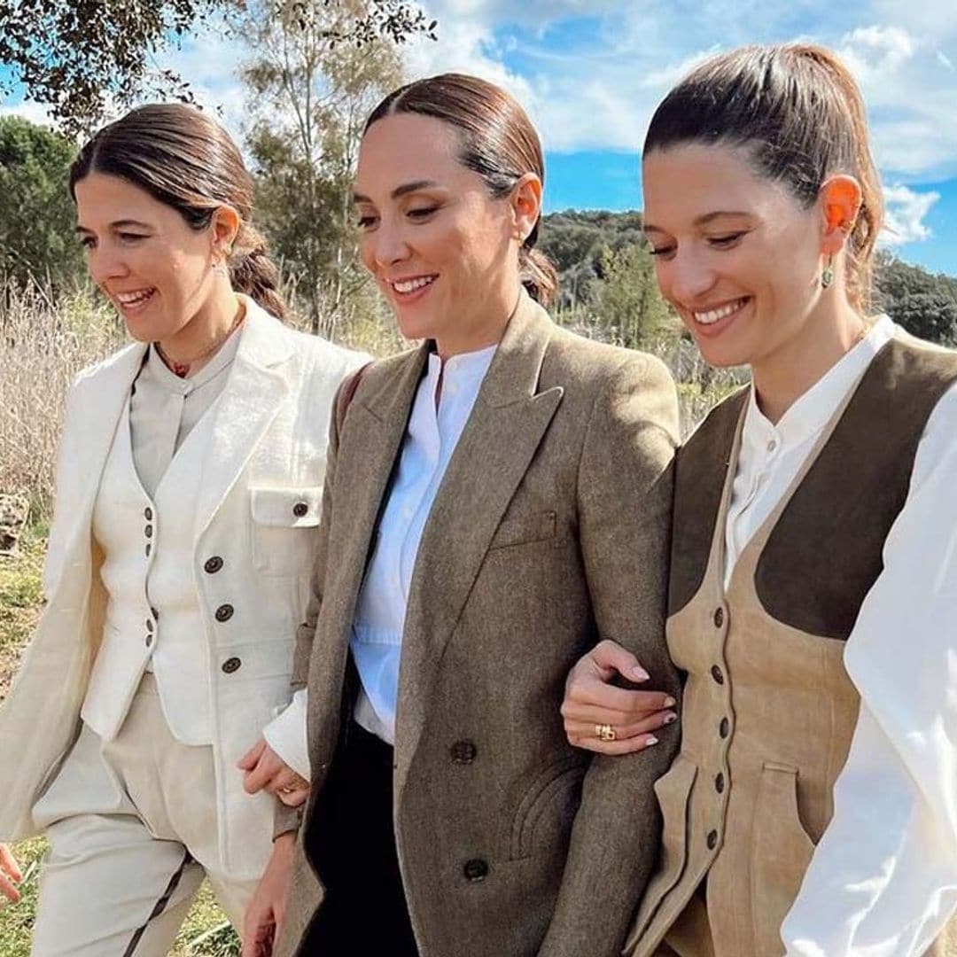 Americana y botas altas, el look campestre de Tamara Falcó para una escapada con amigas