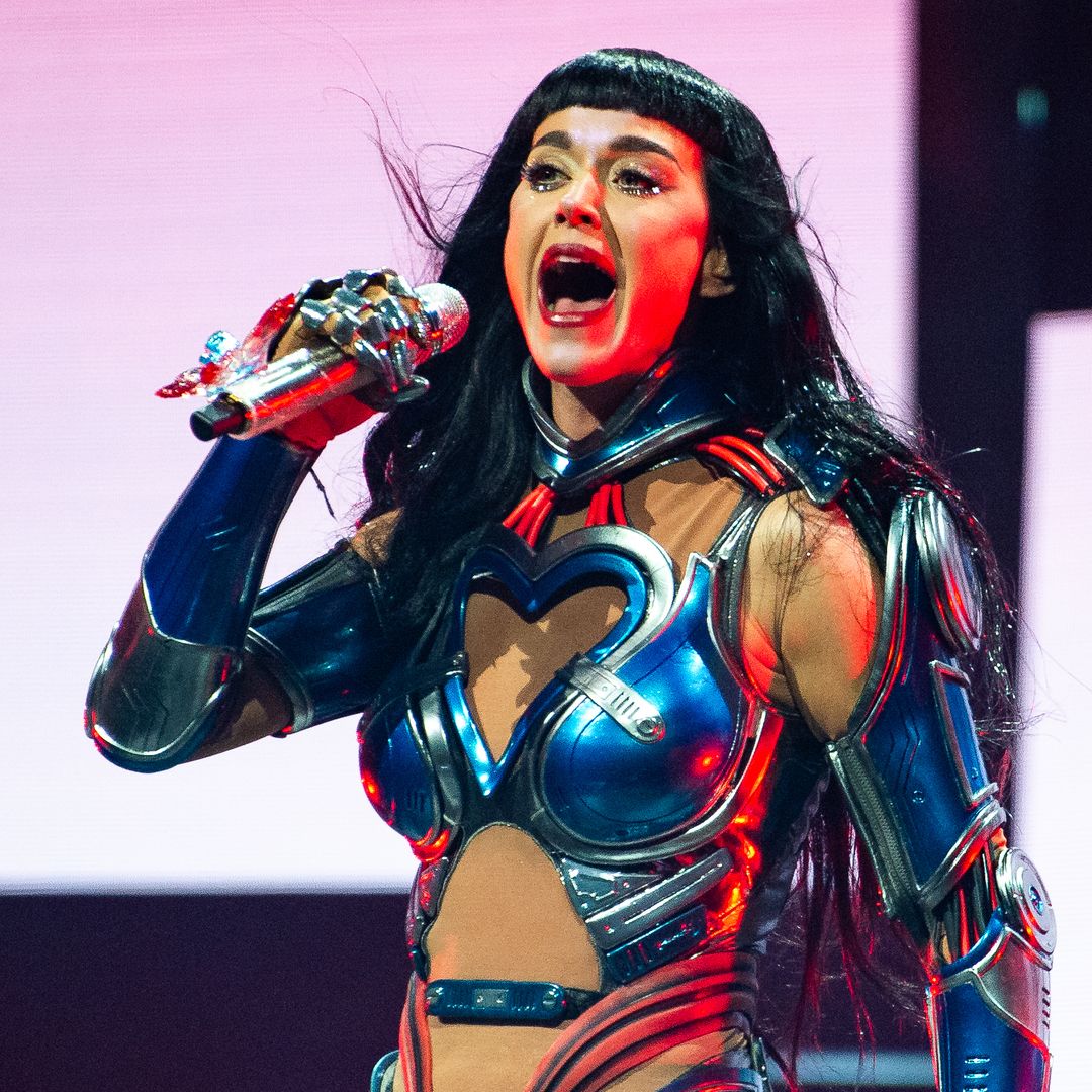 Katy Perry hace un guiño a su romance con Justin Trudeau mientras él celebra Acción de Gracias con su exmujer y sus hijos