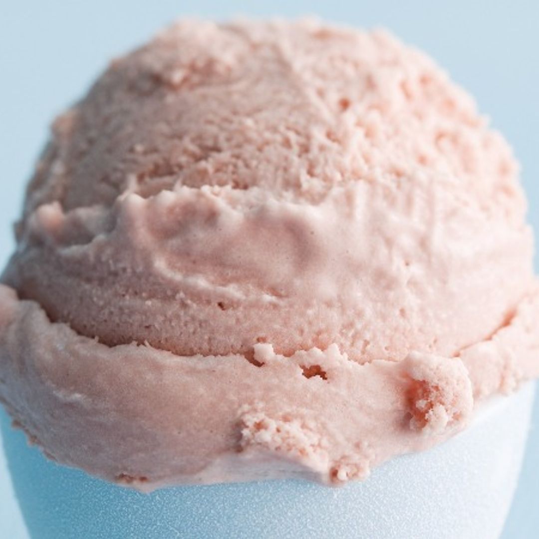 Helado de coco y frambuesa