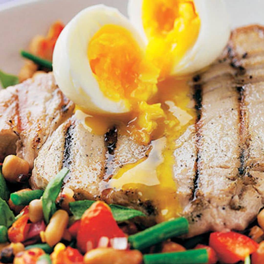 Filetes de bonito con ensalada de judías