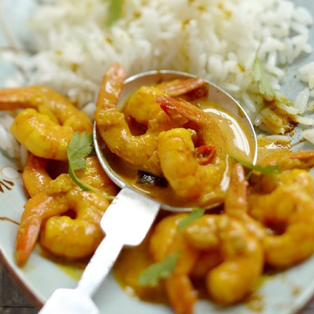 Arroz rápido con curry y gambas
