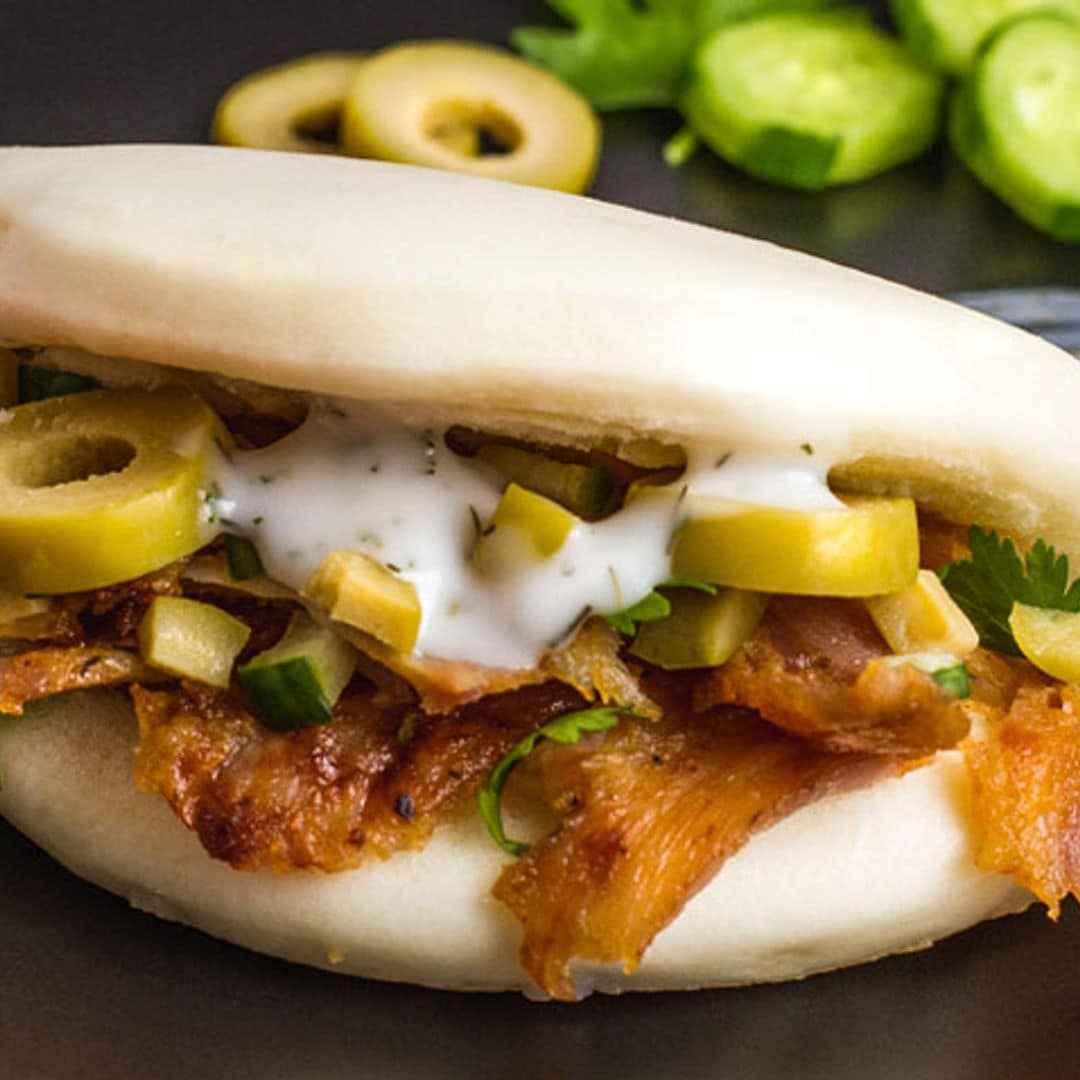 'Bao' relleno de aceitunas con carne