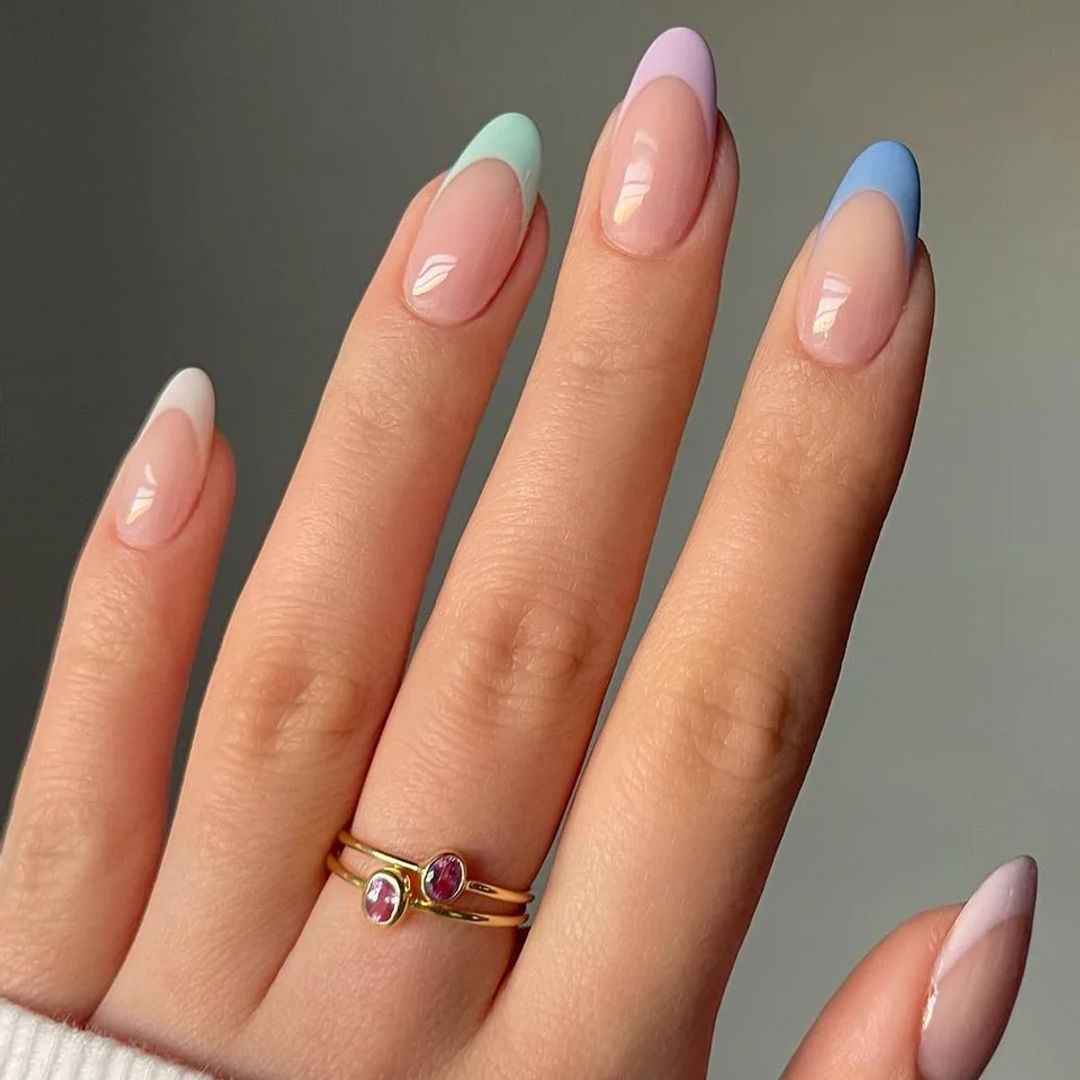 12 manicuras en tonos pastel, la tendencia que ha conquistado a Rania de Jordania arrasa en primavera