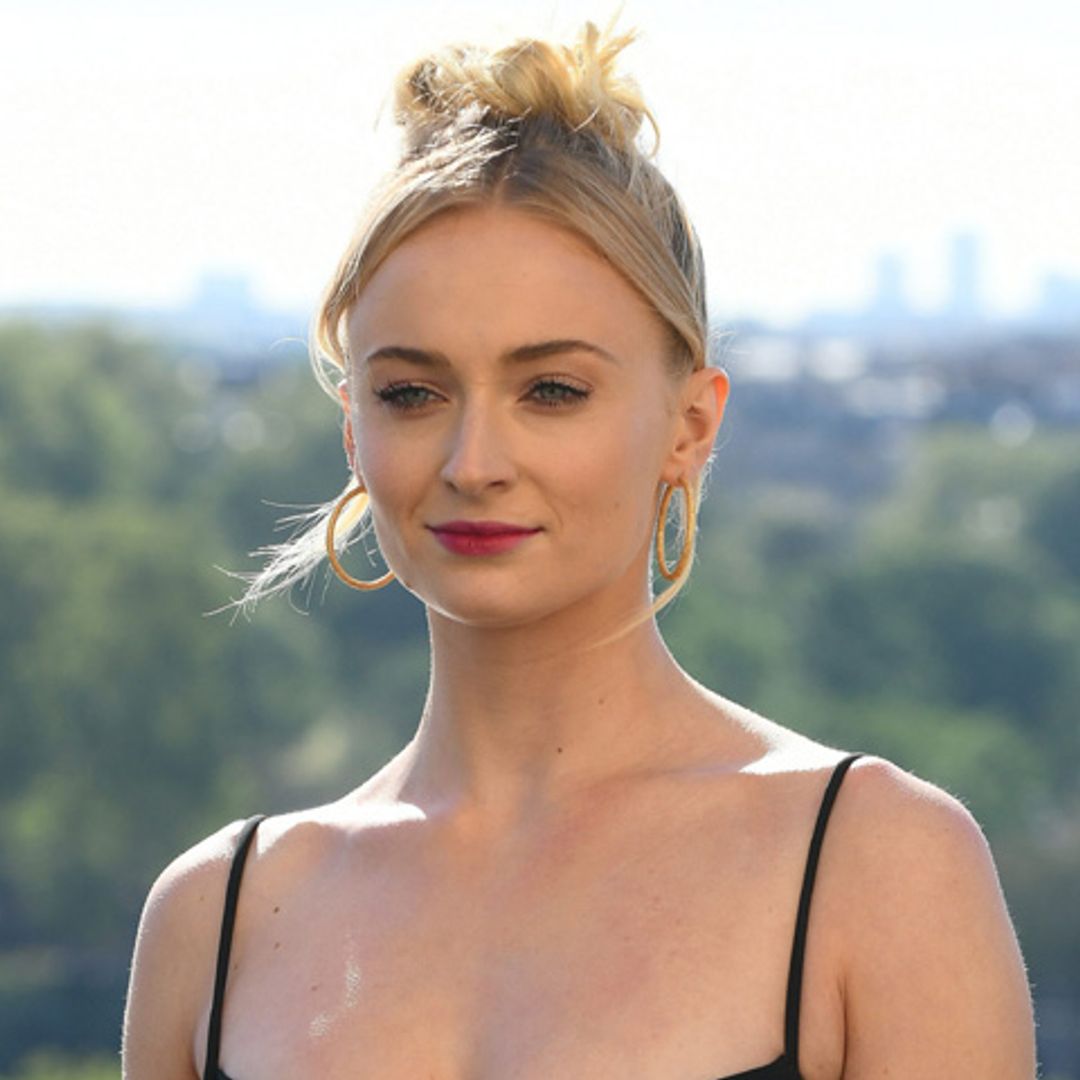 Ahora sí, Sophie Turner se despide de su personaje de 'Juego de Tronos' con nuevo estilo