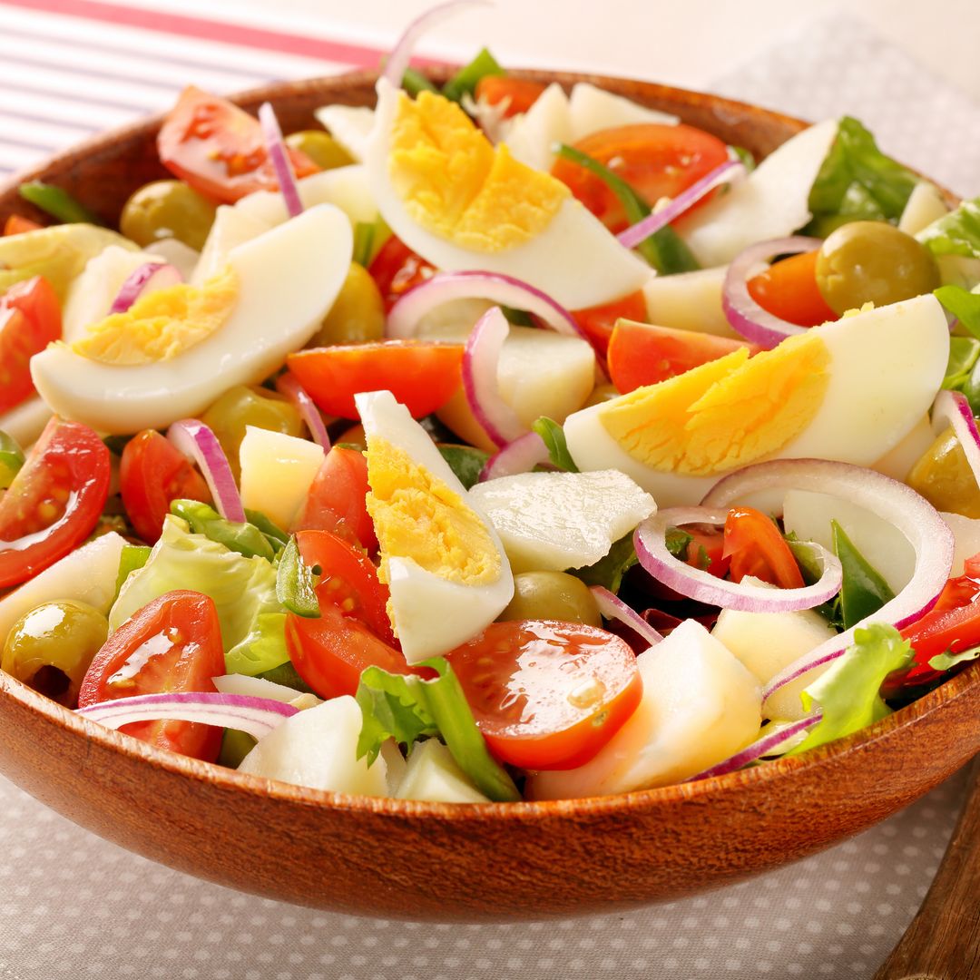 LA RECETA FRESQUITA DEL DÍA. Como lo hacían nuestras abuelas: la receta de ensalada más tradicional que triunfa cada verano