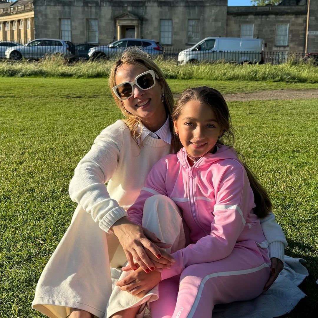 Adamari López y su hija, Alaïa, disfrutan del verano en Europa con una escapada familiar