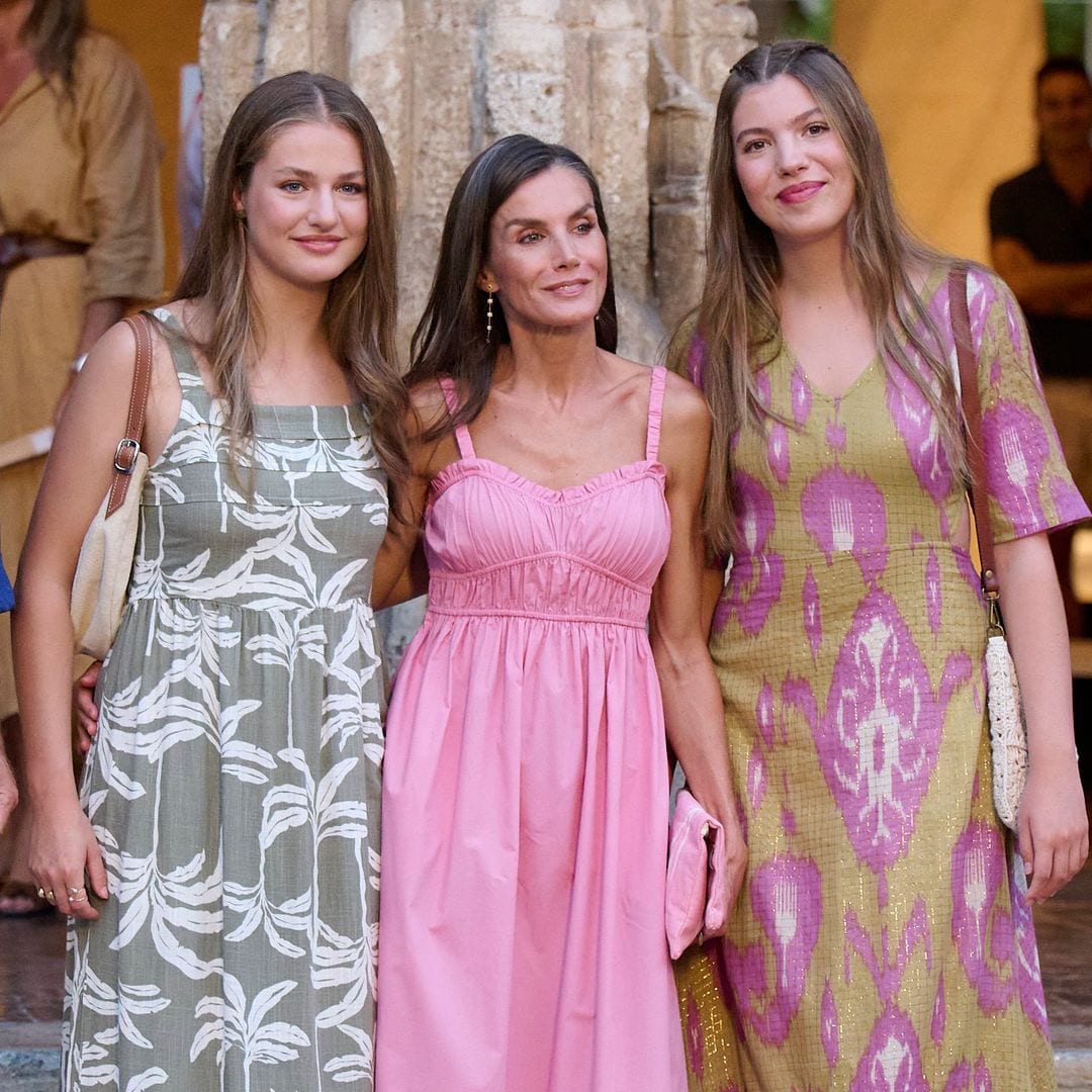 ¿Dónde puedes comprar los vestidos y complementos de la reina Letizia y sus hijas?