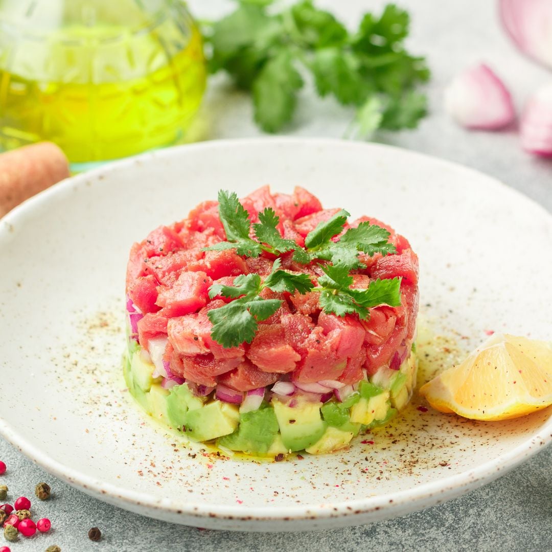 ¿Te gusta el tartar de atún? Aquí tienes 8 formas diferentes de saborearlo