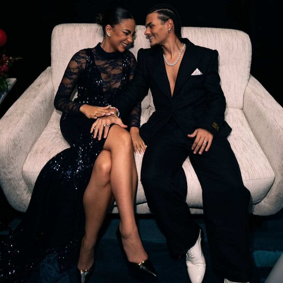 El intérprete junto a su pareja, Estíbaliz.
