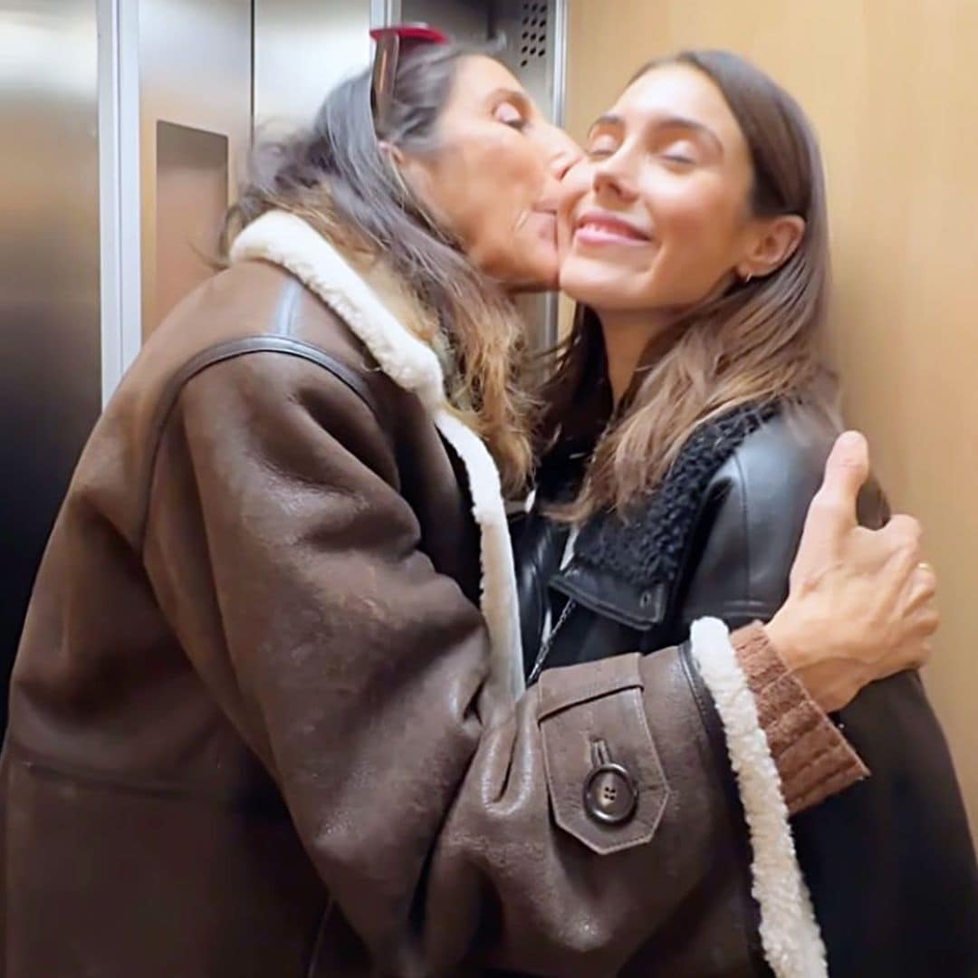 Anna Ferrer muestra al detalle las obras de su casa junto a su madre, Paz Padilla