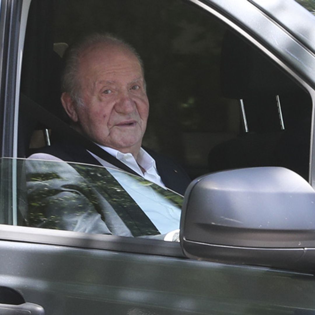 Don Juan Carlos disfruta de una comida familiar y entre amigos antes de su despedida