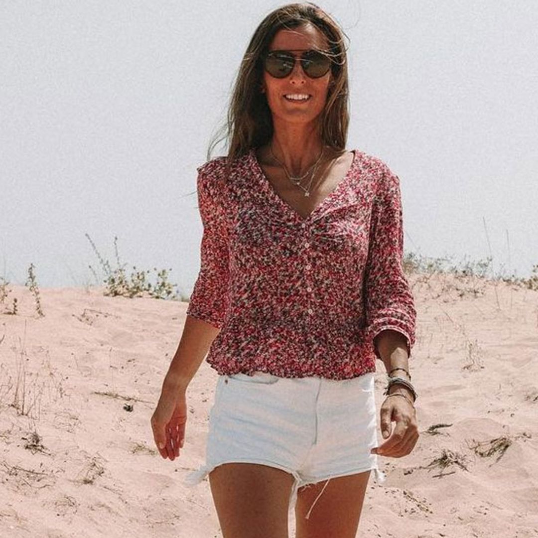Los 'shorts' blancos de Zara, los favoritos de Ana Boyer para sus vacaciones de verano